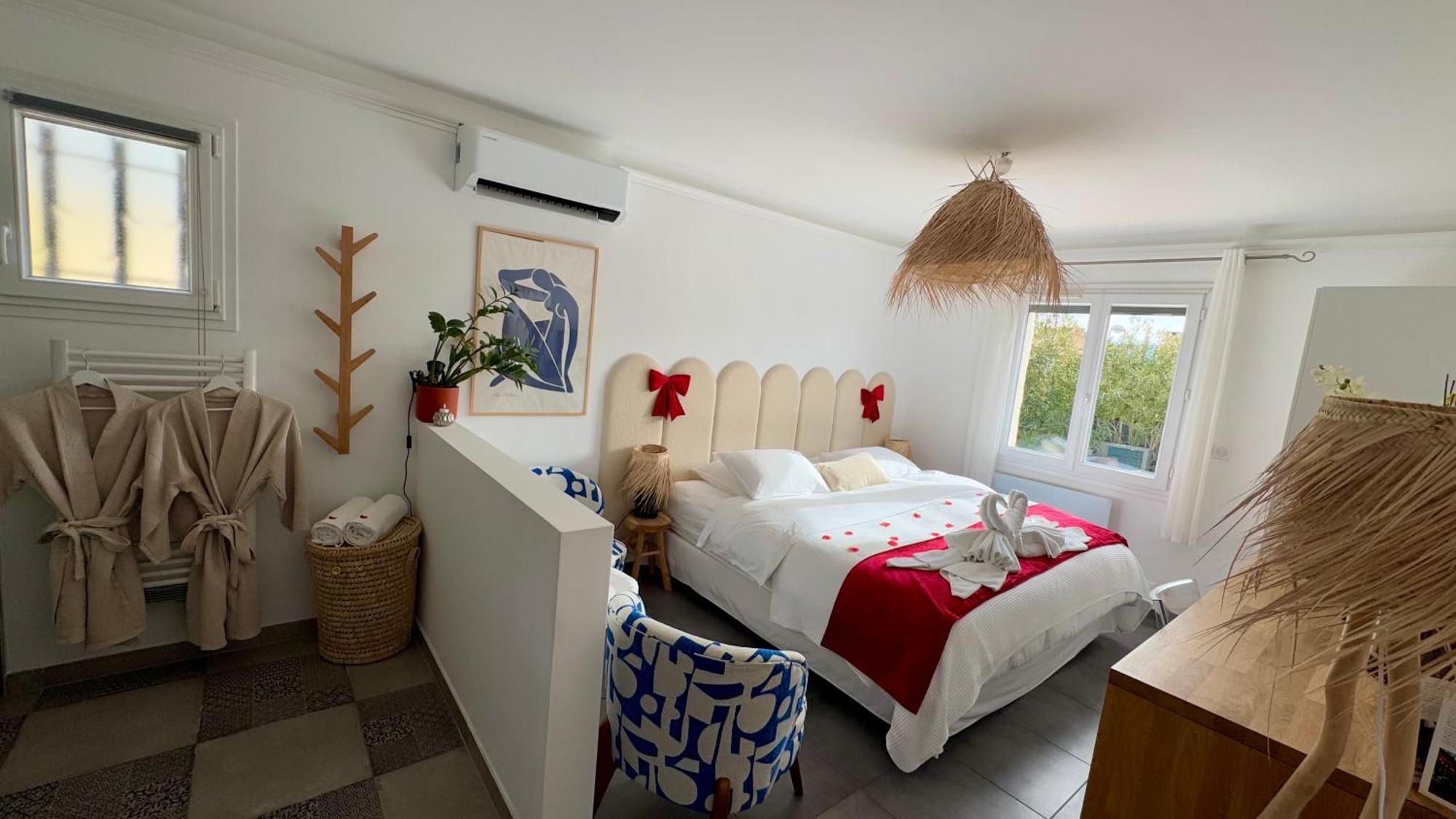 Casa Amor & Spa, Appartement Suite Jacuzzi & Piscine Chauffee Montfort-sur-Argens Exterior photo